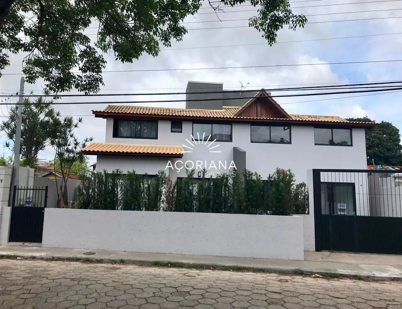 Casa para locação, 4 Quartos, 2 Suítes, Ar e Energia Solar na Lagoa da Conceição