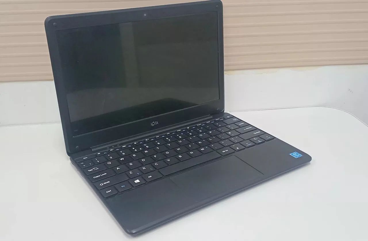 Netbook IQTA SEMI-NOVO