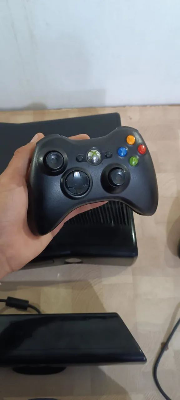 Xbox 360 Slim +200 Jogos no HD + Kinect - Foto 3