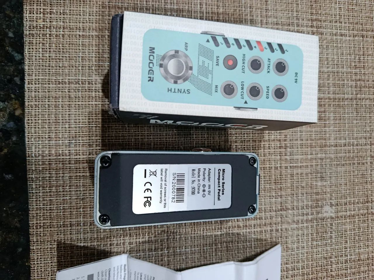 Pedal Synth Mooer E7. Na caixa - Foto 3