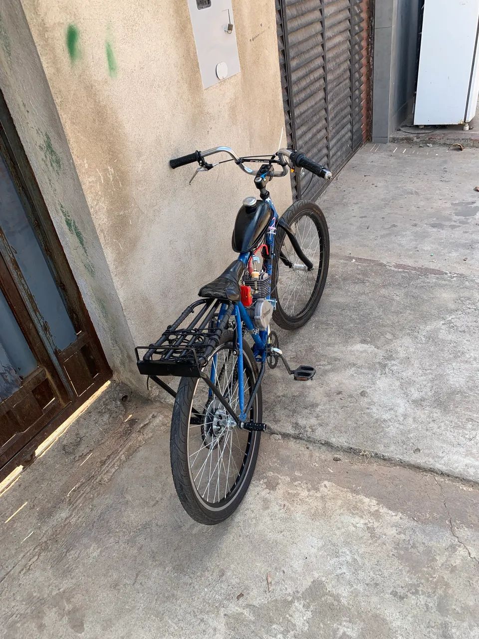 Bicicleta motorizada,motor uma semana de uso 