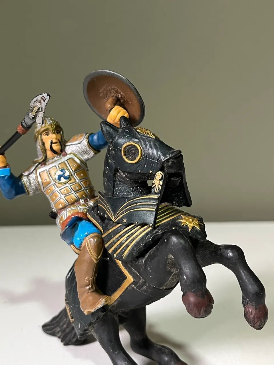 Cavaleiro medieval boneco colecionável cavalo de guerra   - Foto 4