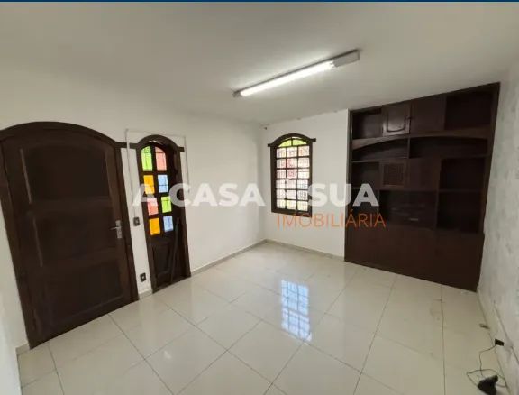 Casa para Aluguel no Centro de Betim com 3 Quartos e 4 Vagas - Foto 4