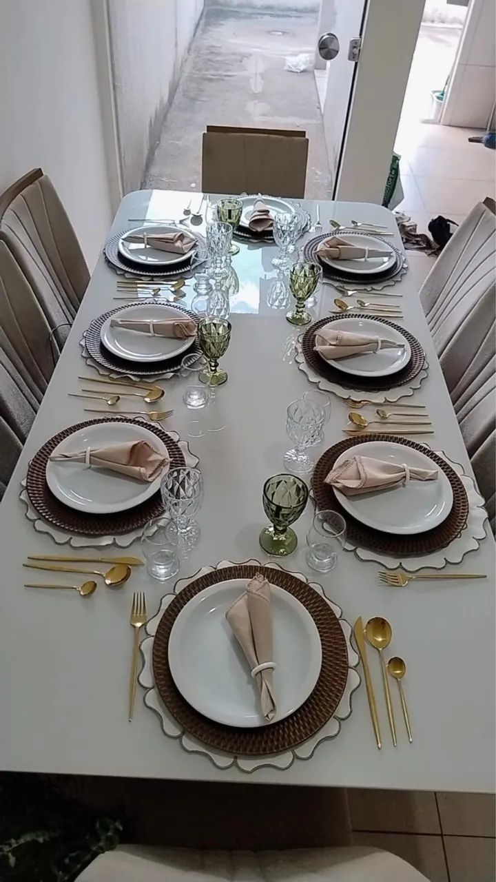 Mesa de jantar 8 lugares nova barata 