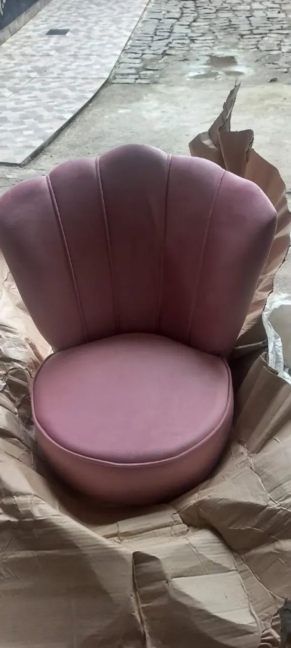 Vendo cadeira pérola nova  - Foto 4