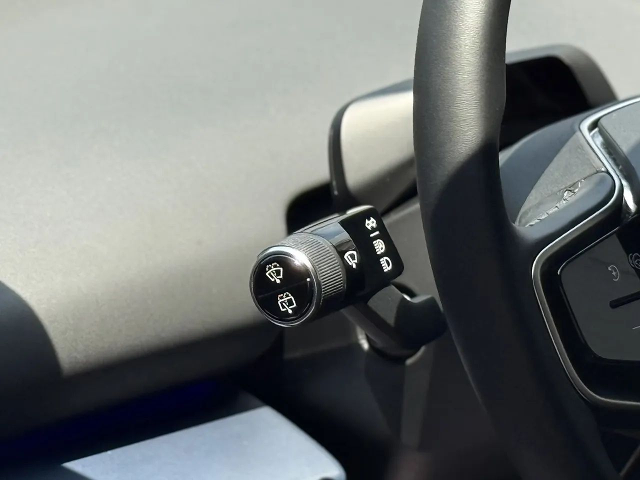 Volvo EX30 E60 Core (elétrico) 2024 - Foto 4