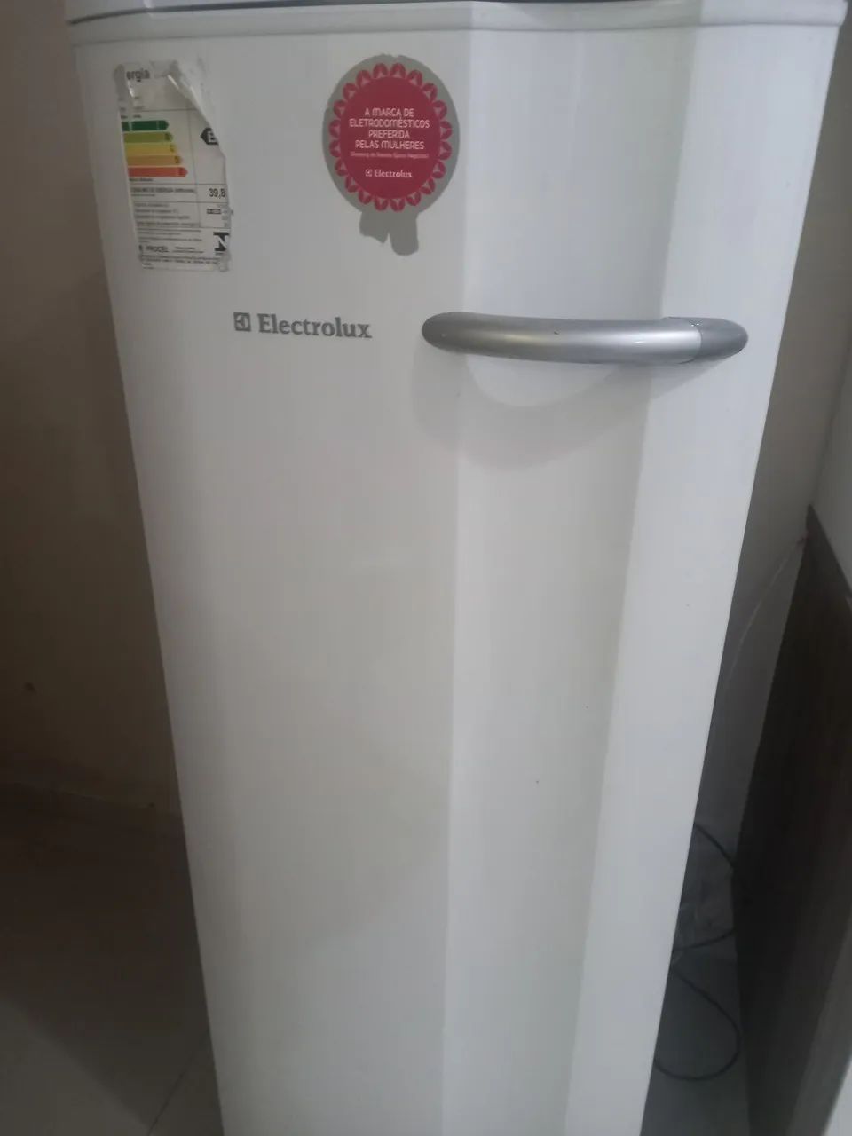Freezer vertical em em excelente estado