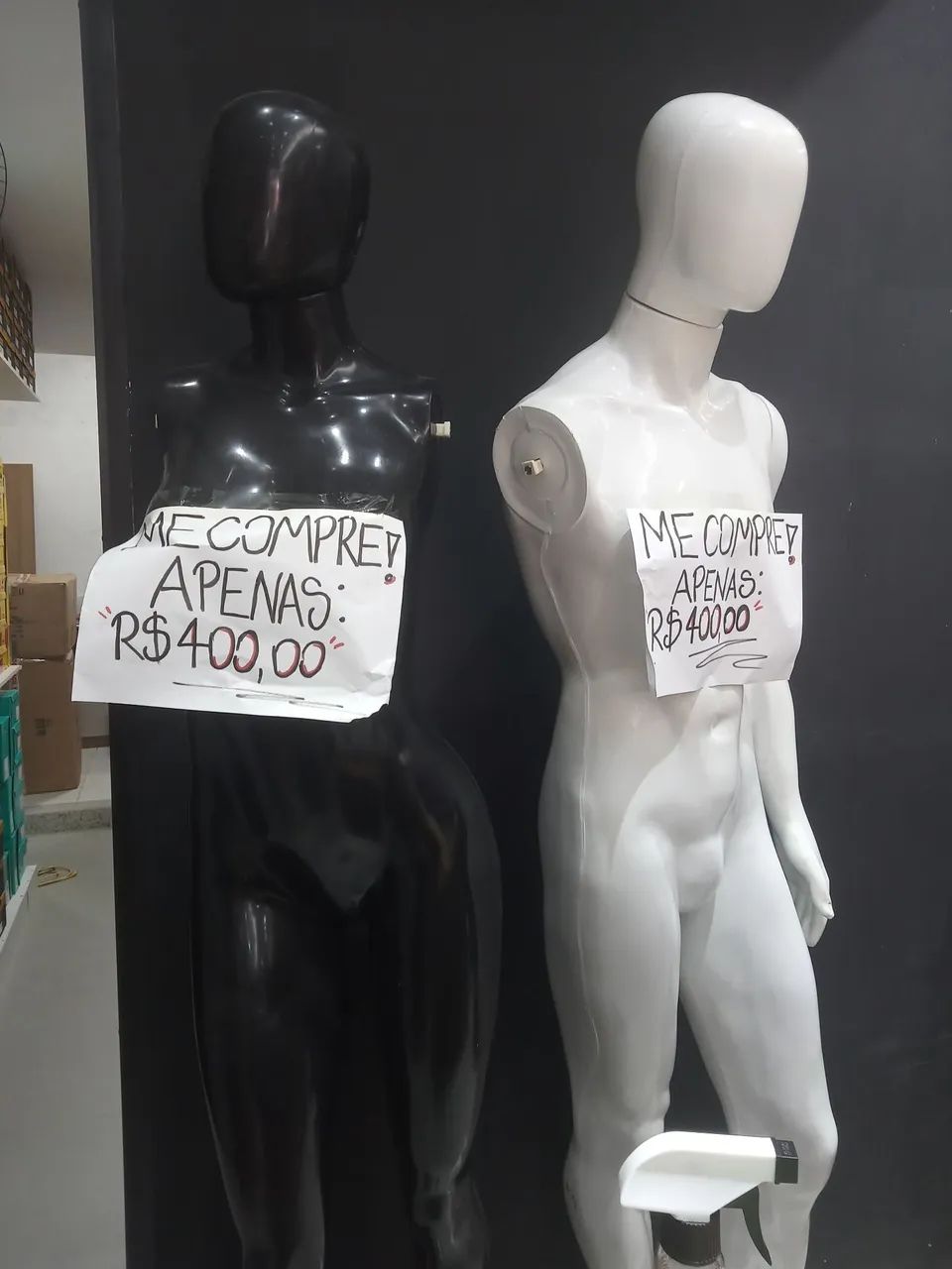 Maniquins