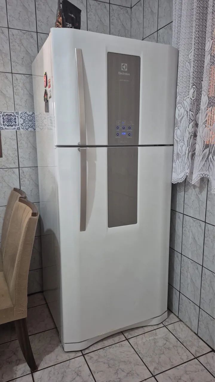 Geladeira Eletrolux 580L 