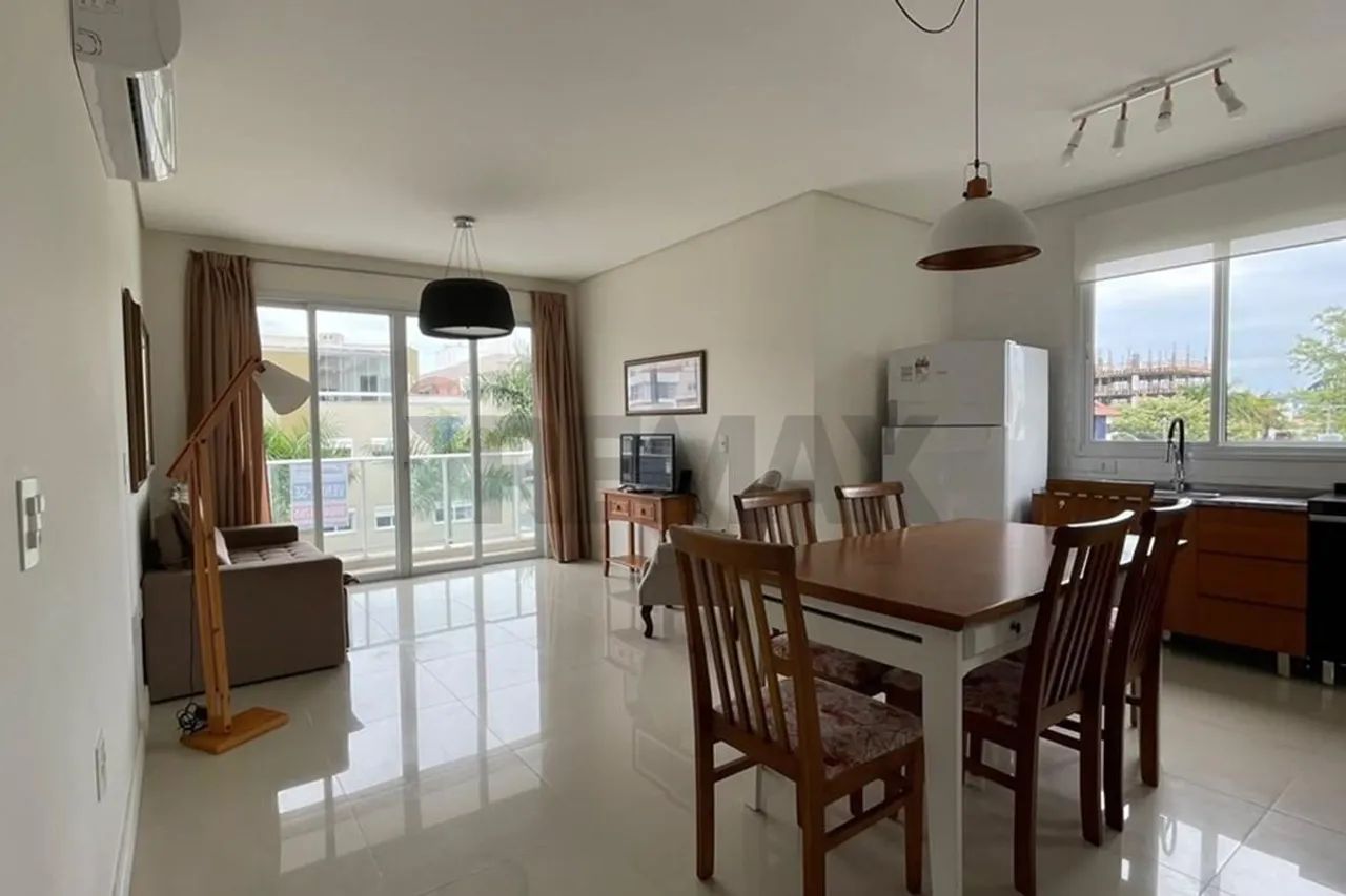 Apartamento de 3 dormitórios em Jurerê