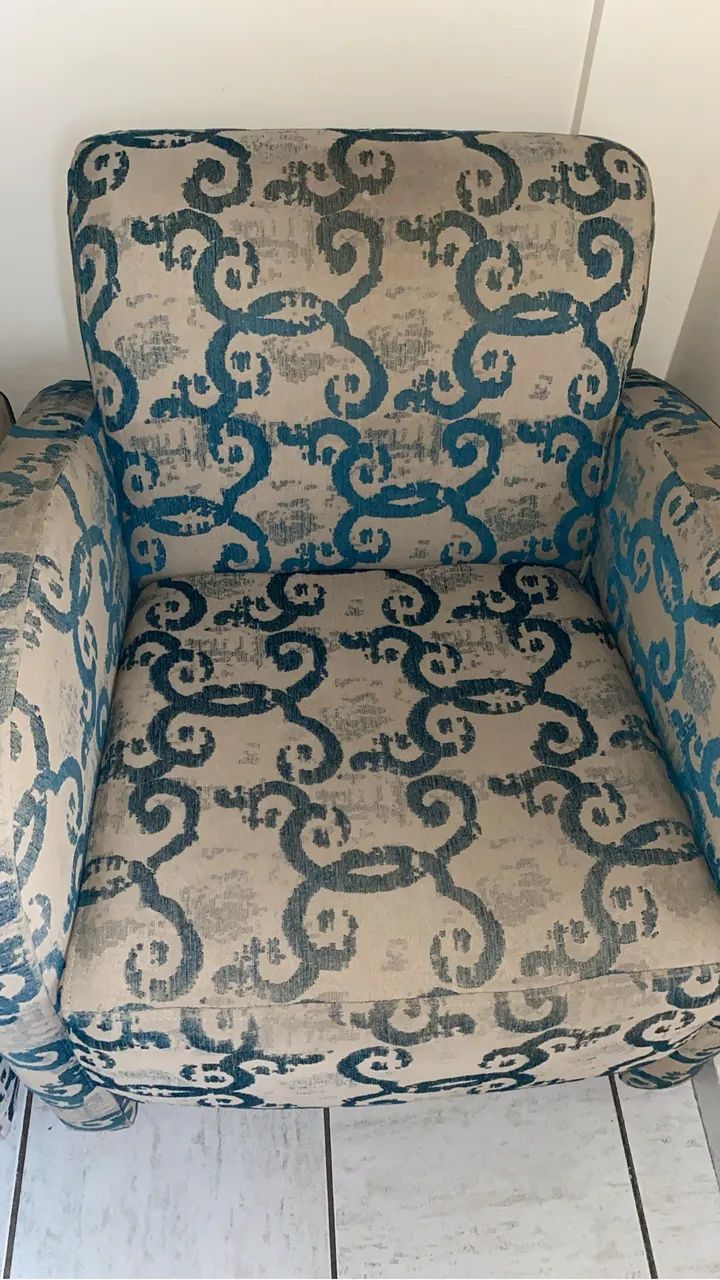 Poltronas (valor das 2, mas vendo separado)