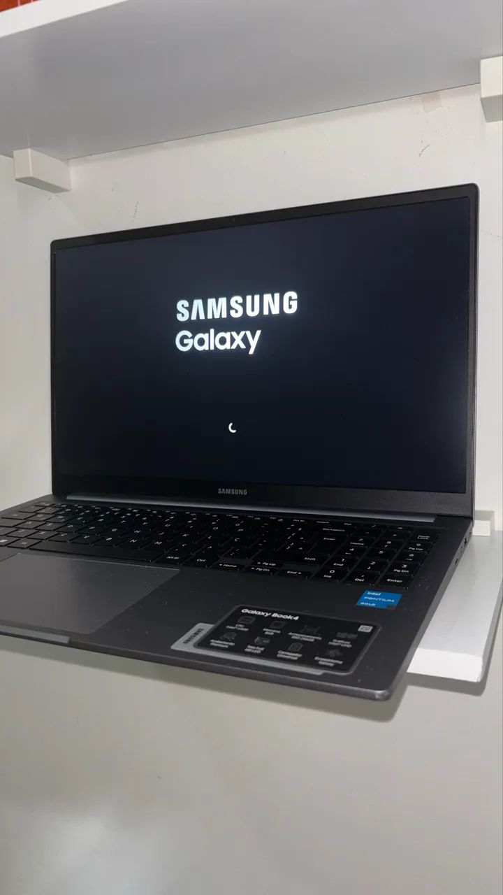 Notebook galaxy book 4