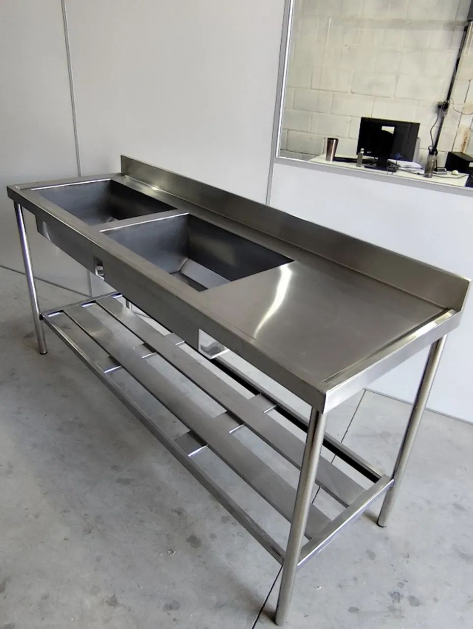 Pia inox 2 bojos 1,80×0,60×0,90 prateleira (2×60×40) 