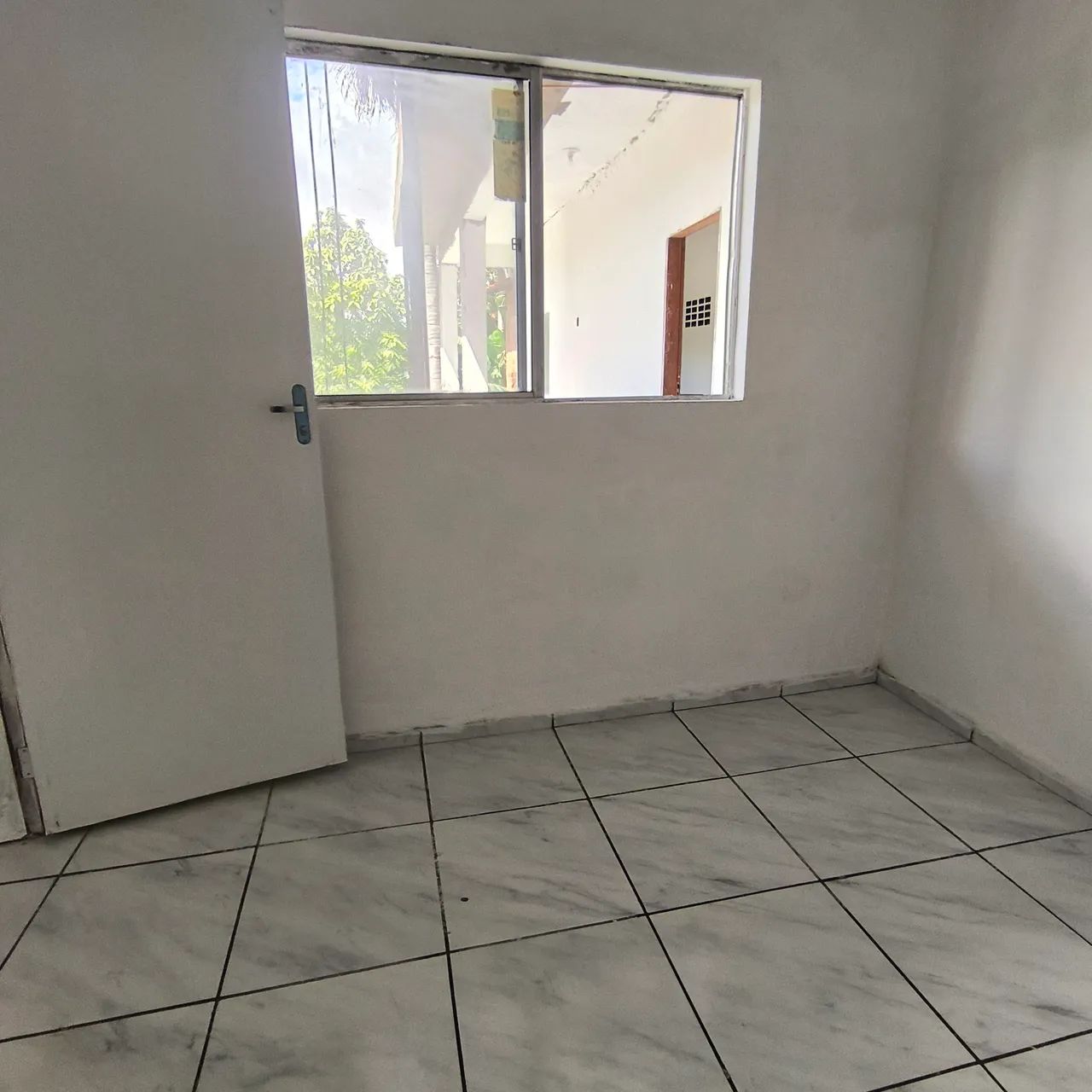 ALUGO kitnets bem localizada. - Foto 4