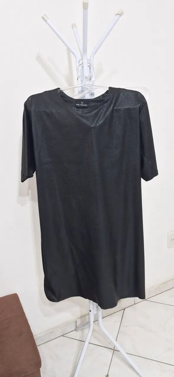 Vestido em couro Ana Torquato