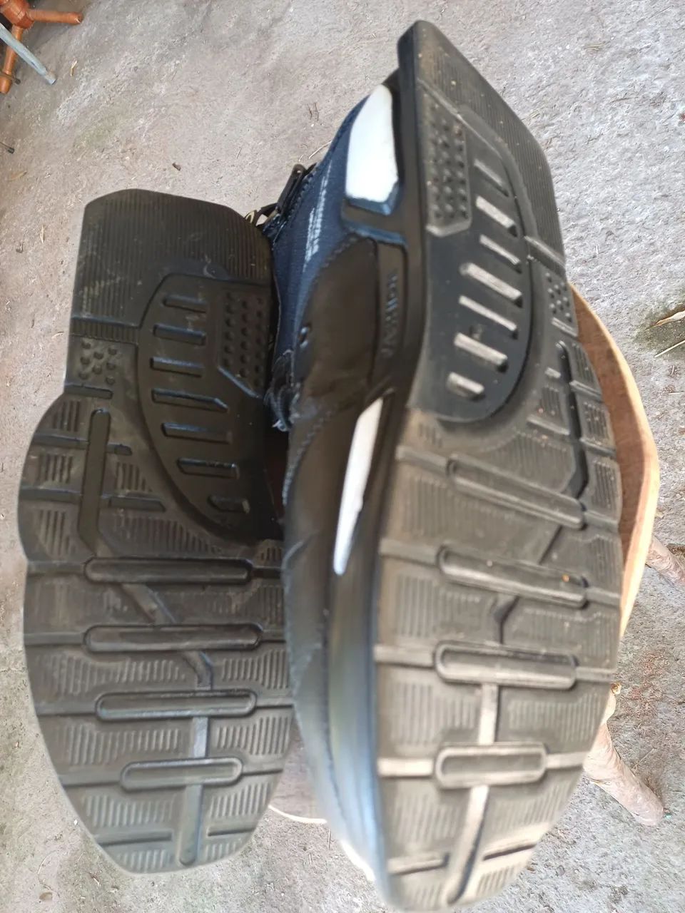 Tenis cano longo importado n45  - Foto 4