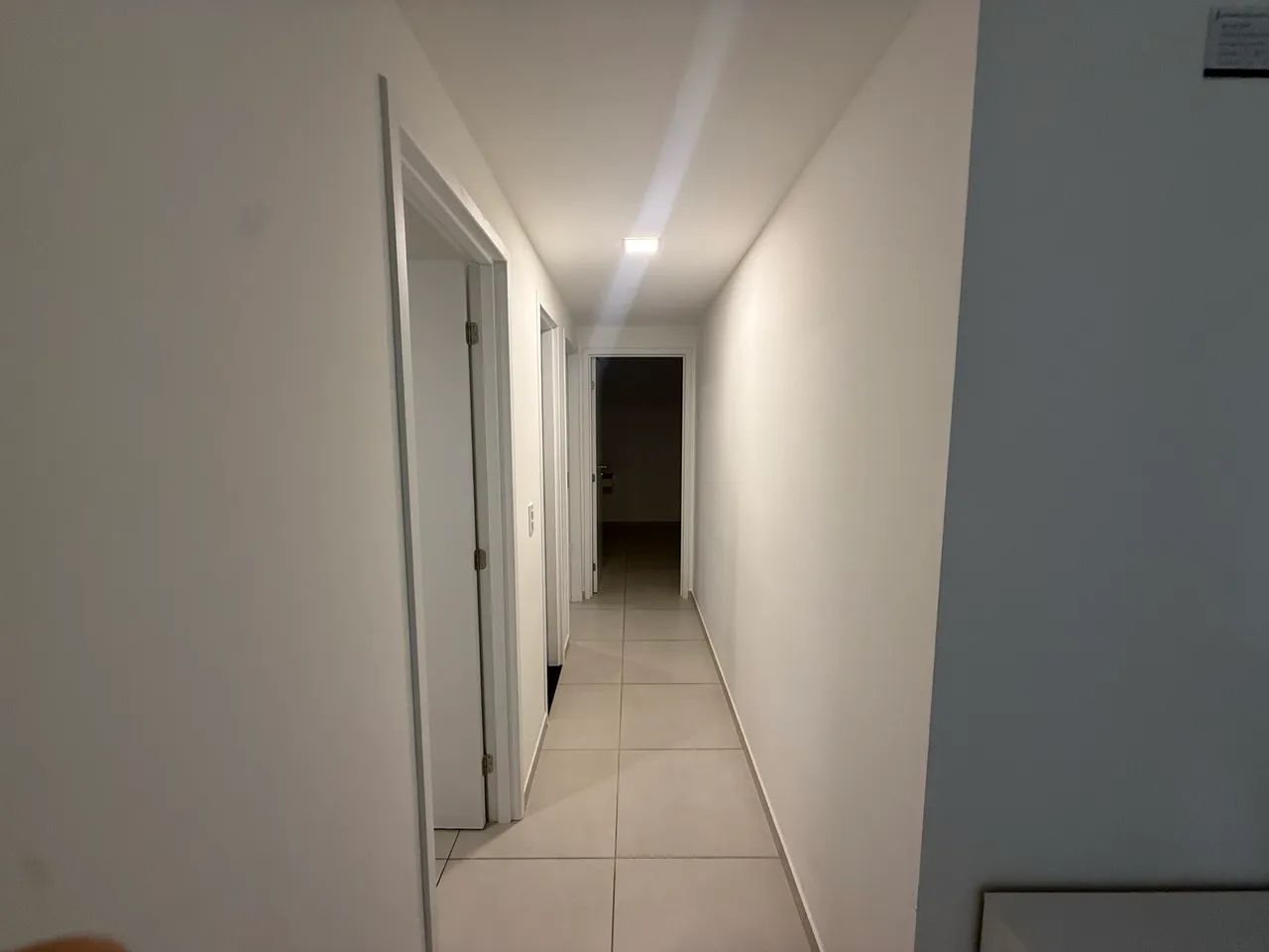 Alugo Apto Novo 3 Quartos Mobiliado | Smart 445 - Ponta Verde - Foto 4
