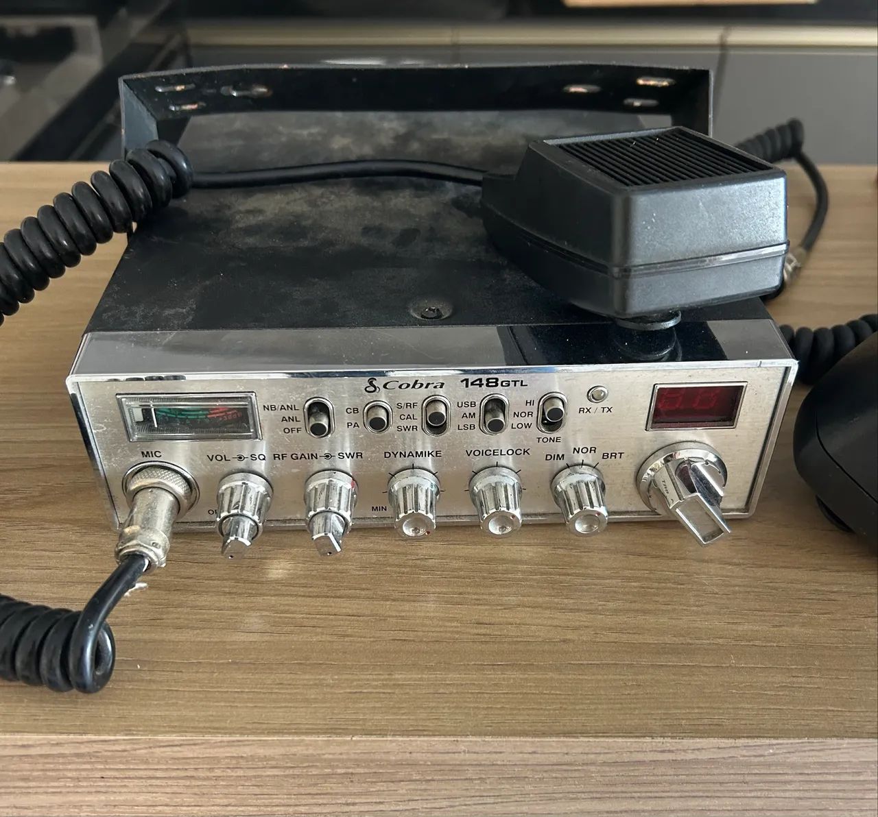 Rádios amadores e amplificadores