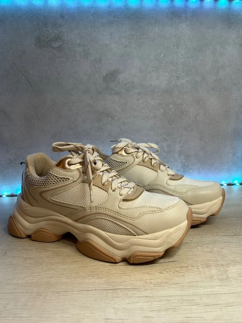 tenis milano feminino off white 39 - Foto 2