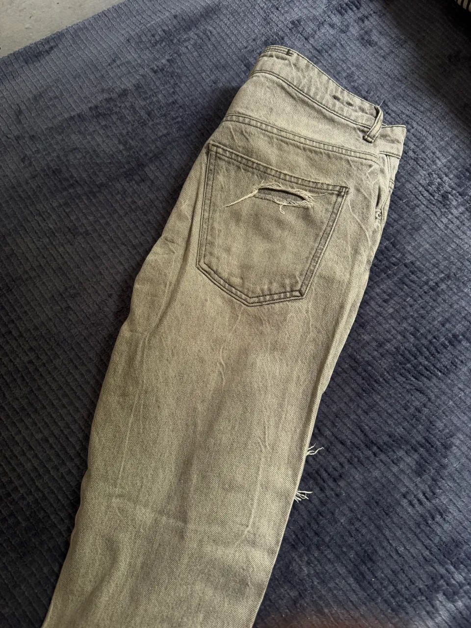 Calça Zara - modelo rasgado - Foto 4