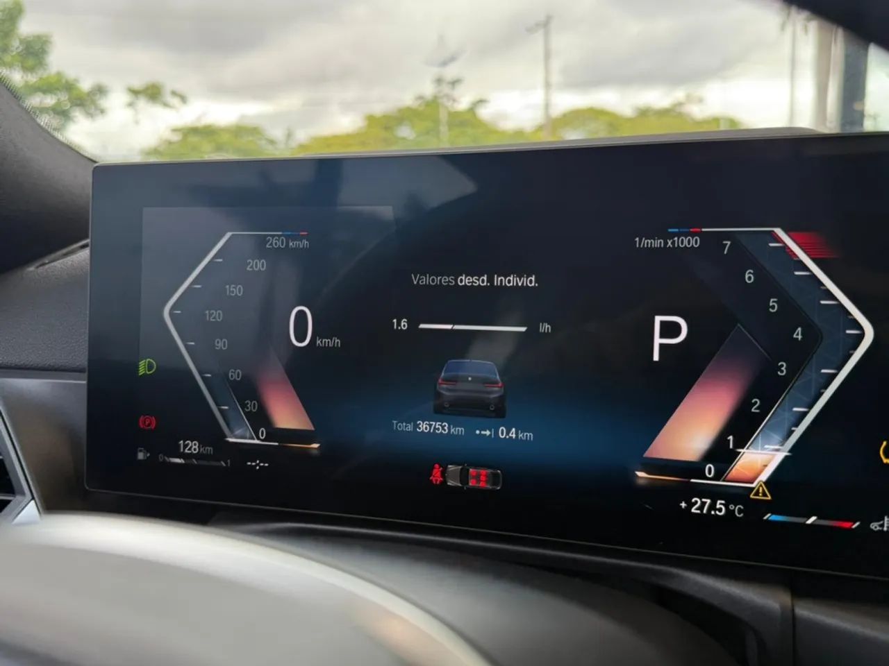 BMW 320I A 2.0 TB M Sport Activeflex 16V 4P 2023 - Foto 12