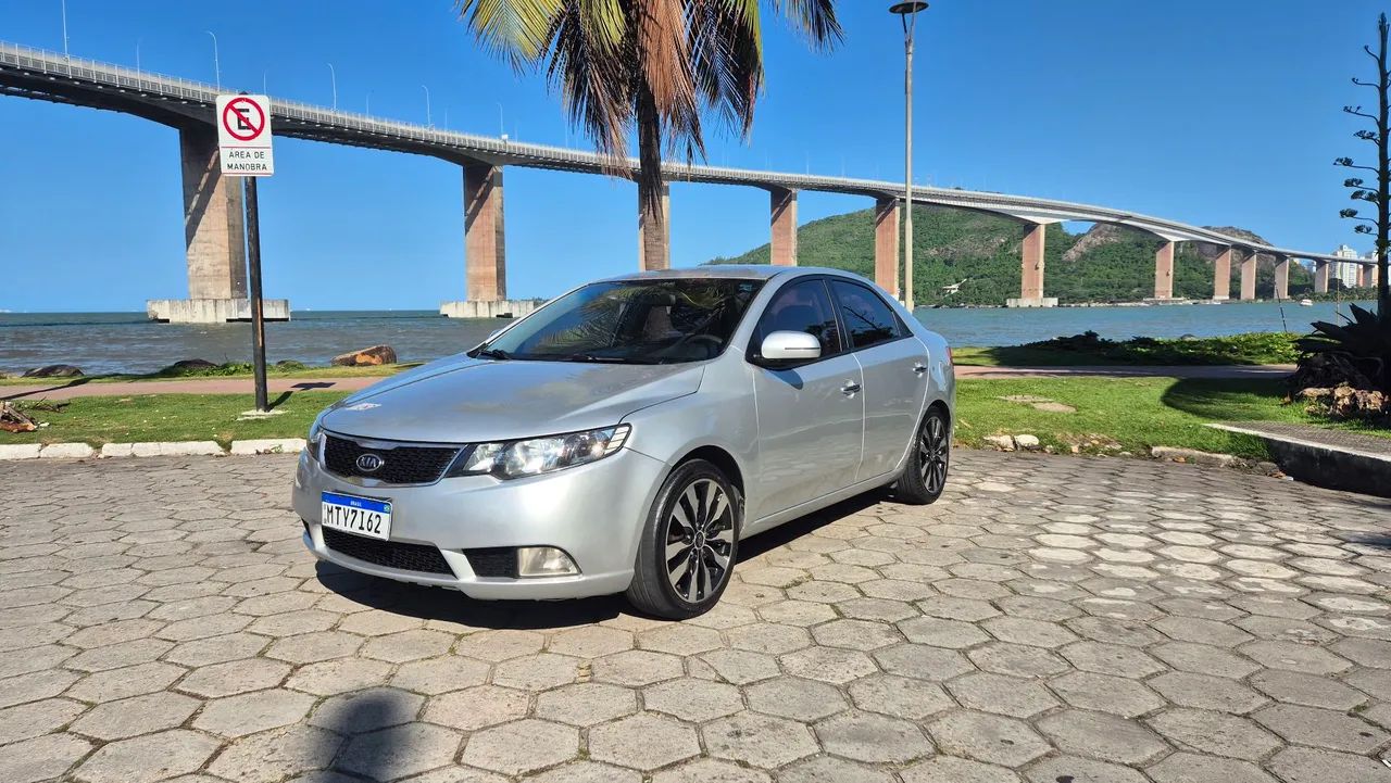 KIA Cerato 1.6 16V AUT. 2011