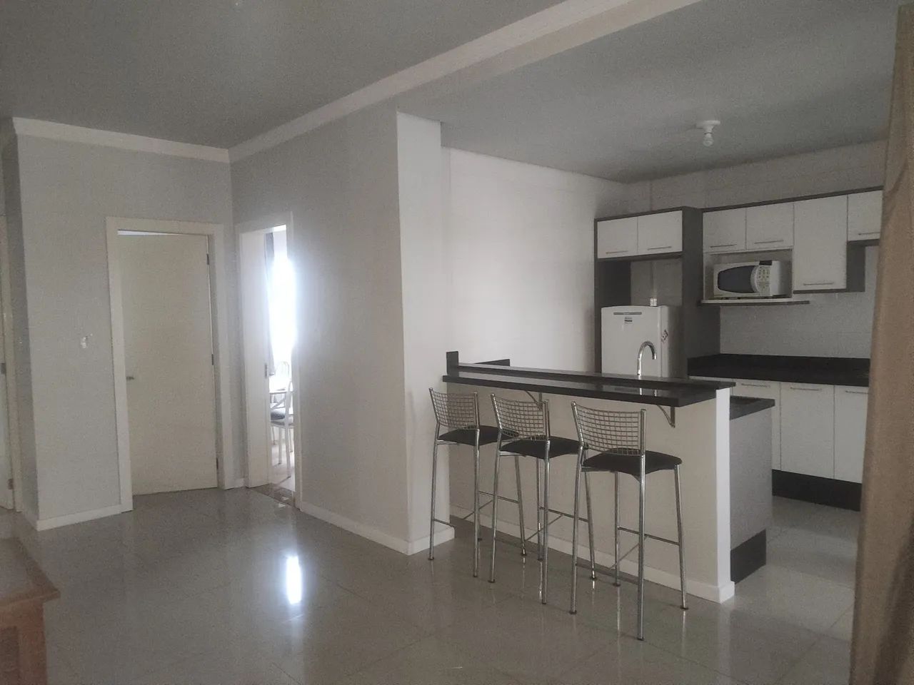 Alugo apartamento semi mobiliado 