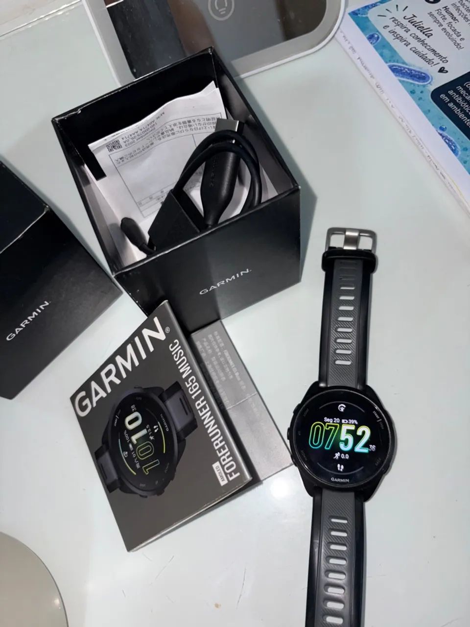 Garmin Forerunner 165 music