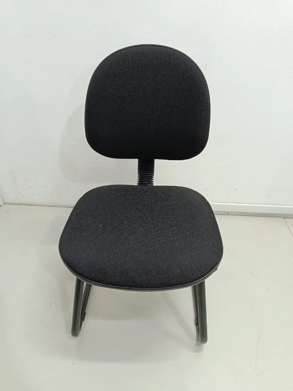 Cadeira fixa de escritório - Foto 2