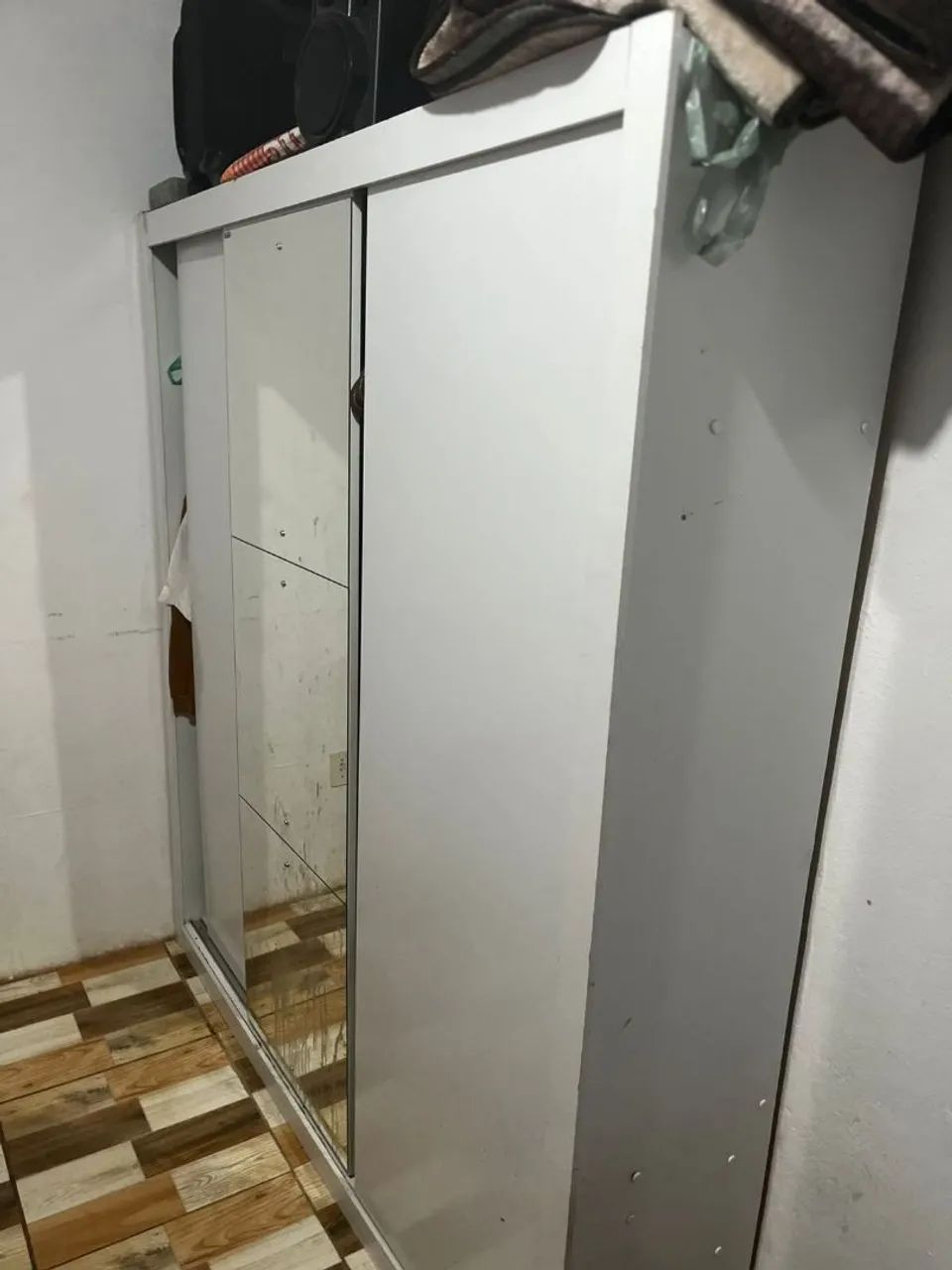 GUARDA ROUPA COM ESPELHO 3 PORTAS - Foto 4