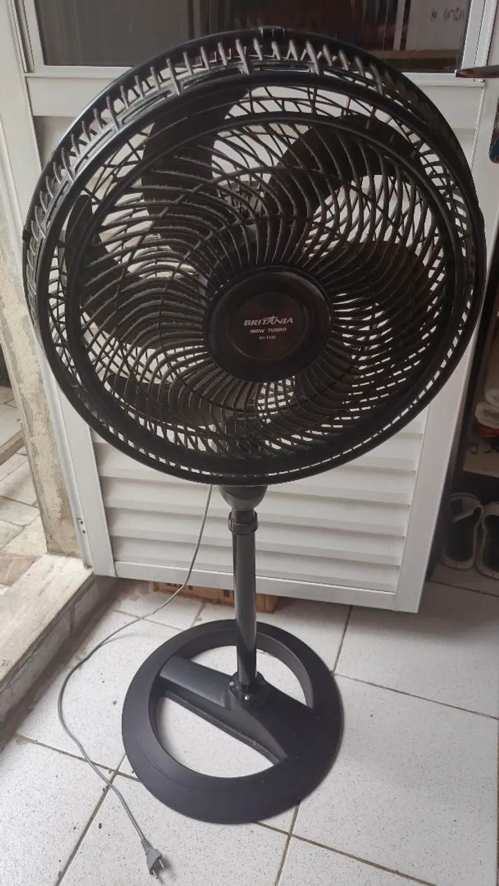 Vendo ventilador Britânia 160W Turbo - Foto 3