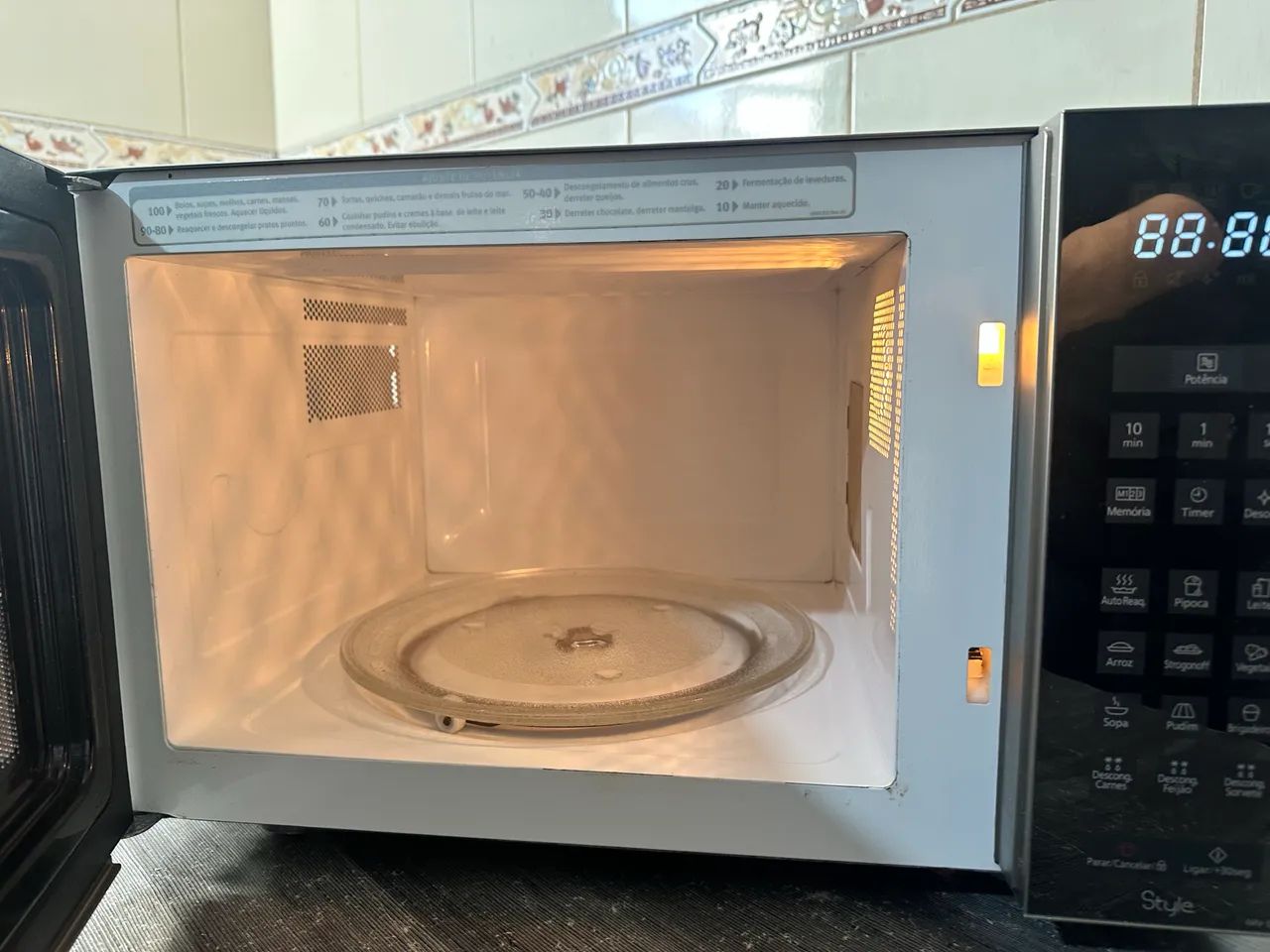 Microondas Panasonic 32L inox - Foto 3