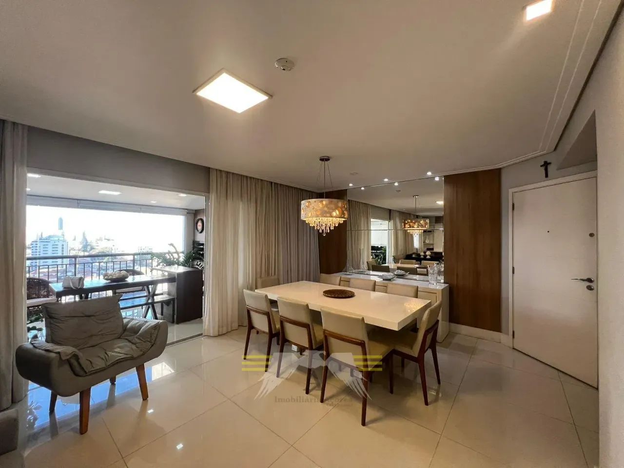 Sofisticação e Conforto no Evidence! Apartamento de 155m² com 3 Suítes, Sacada Gourmet e 3