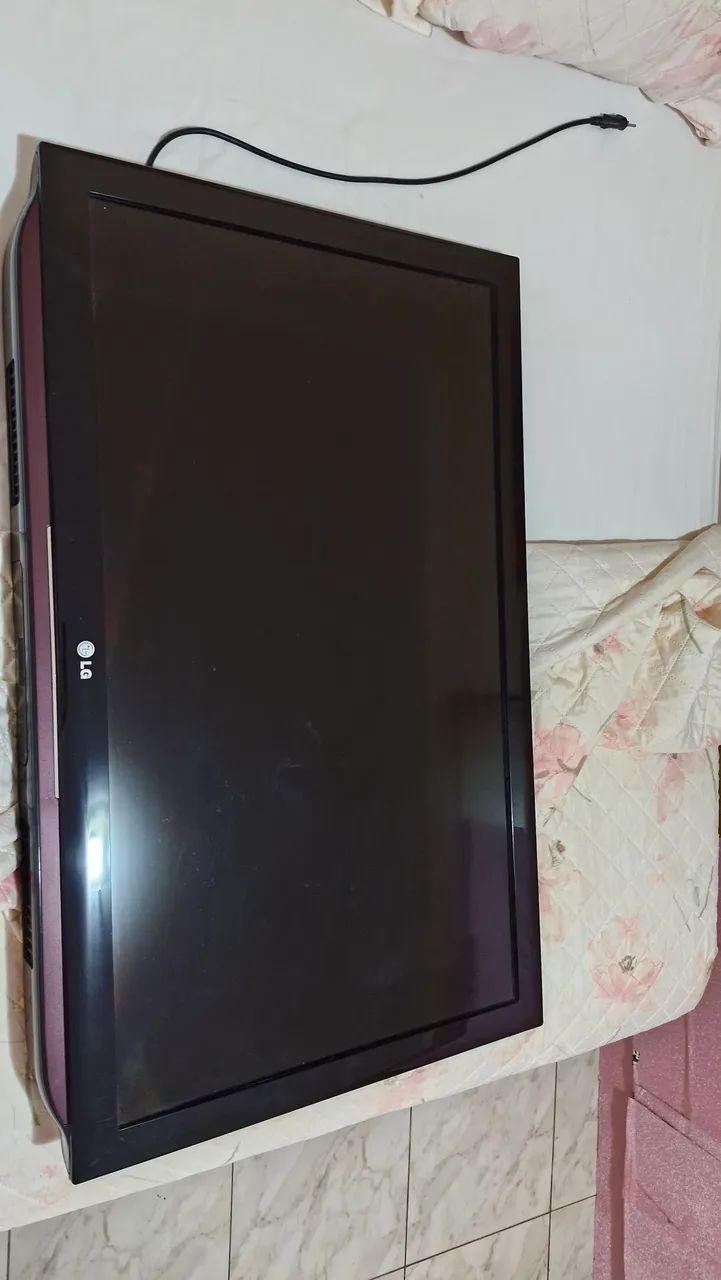 Vendo TV LG Scarlet Usada 