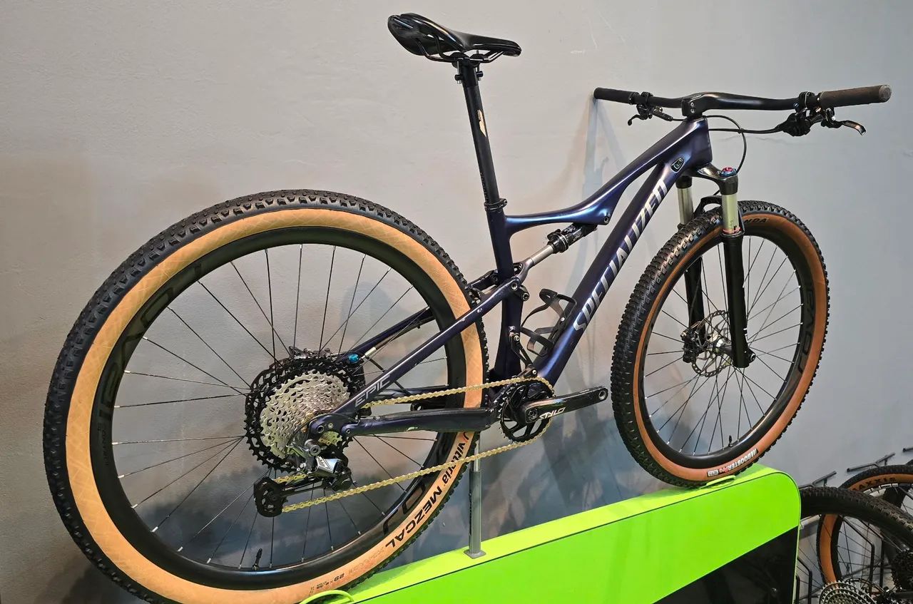 Specialized Epic Carbon Tamanho 17 - Foto 2