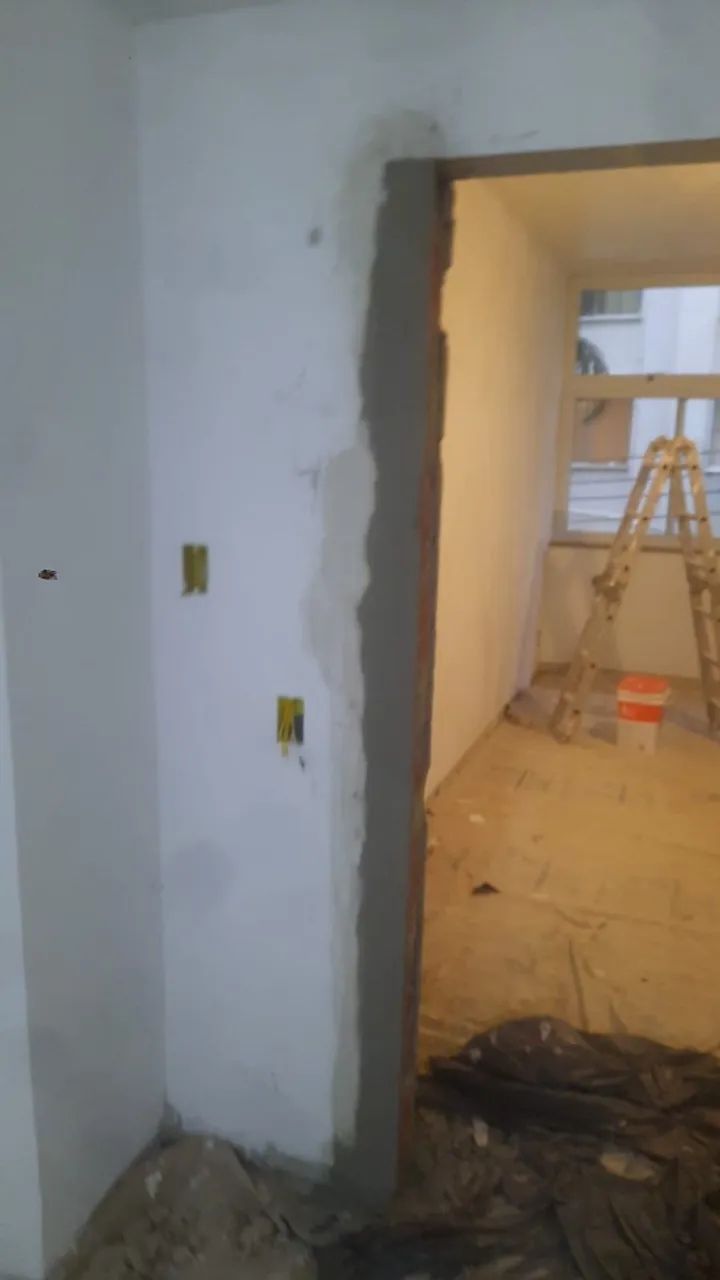 Preciso de ajudante de obra 