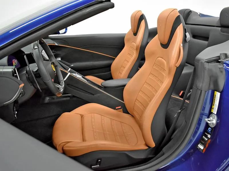Ferrari Roma Spider 3.9 V8 620cv, foto 11 de 16