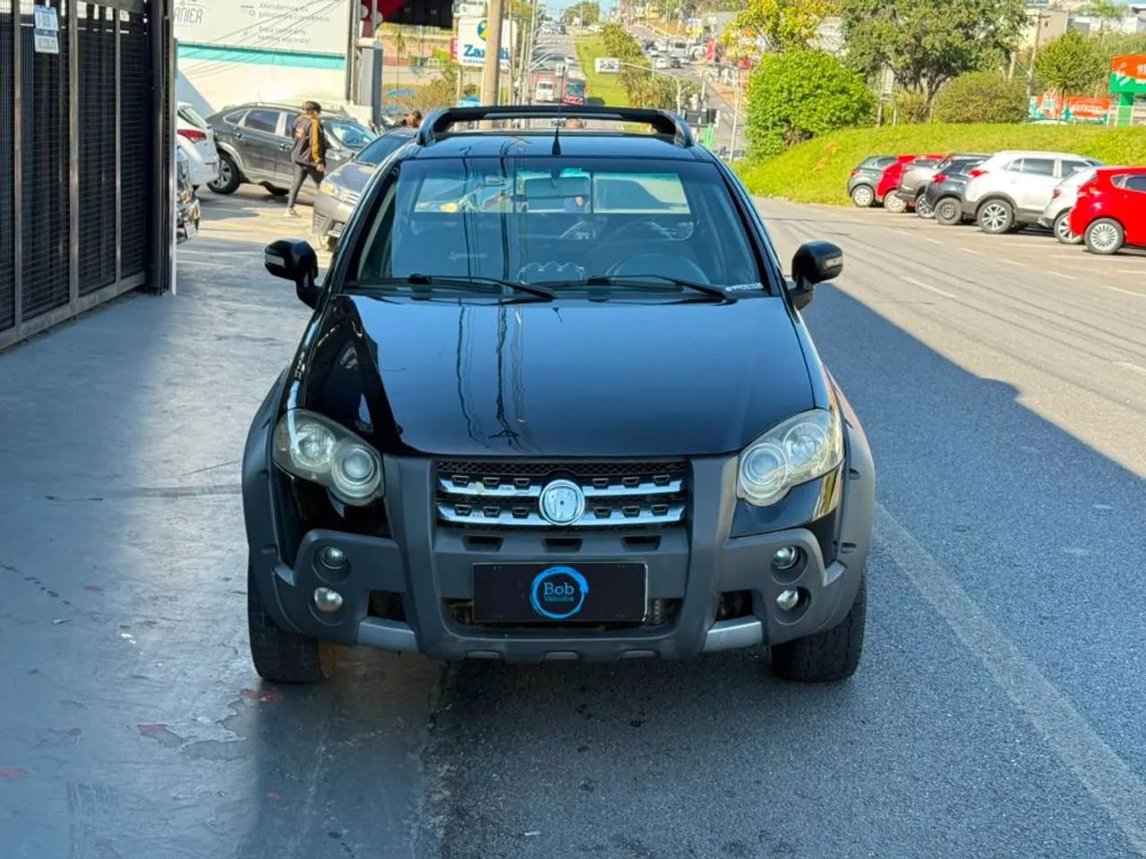 Fiat Strada Adv. Ext. 1.8 Locker Dual.flex CE 2011 - Foto 2