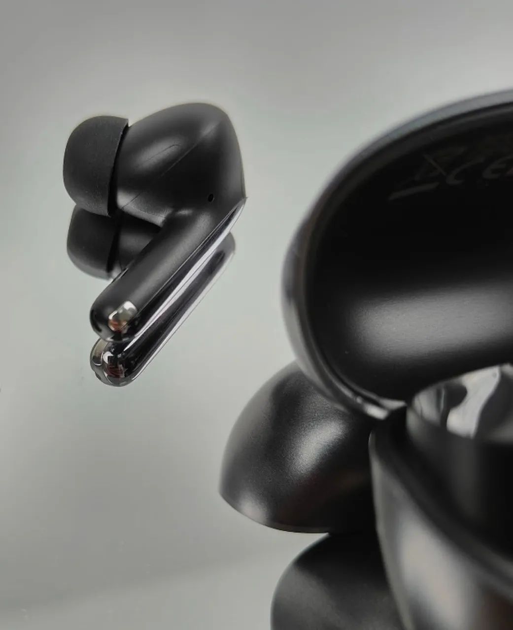 FONE QCY MELO BUDS PRO - Foto 4