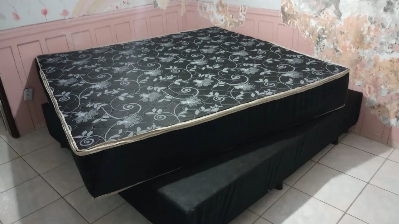 Queen Base + colchão Molas ensacadas 