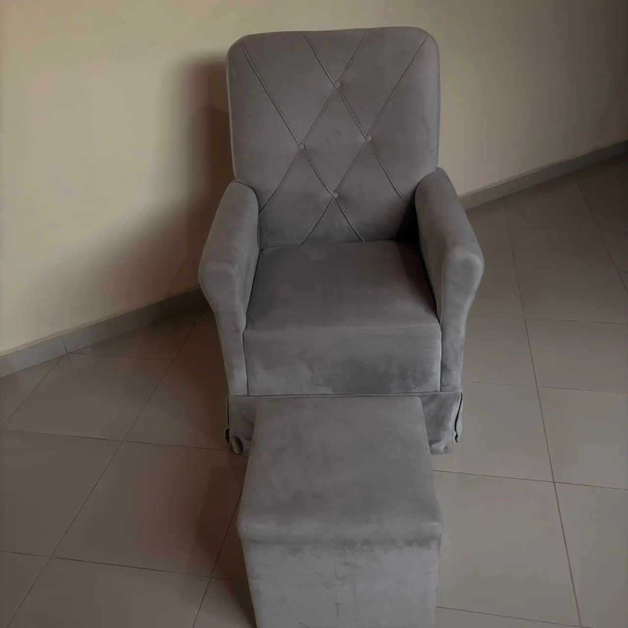 Poltrona de amamentação 