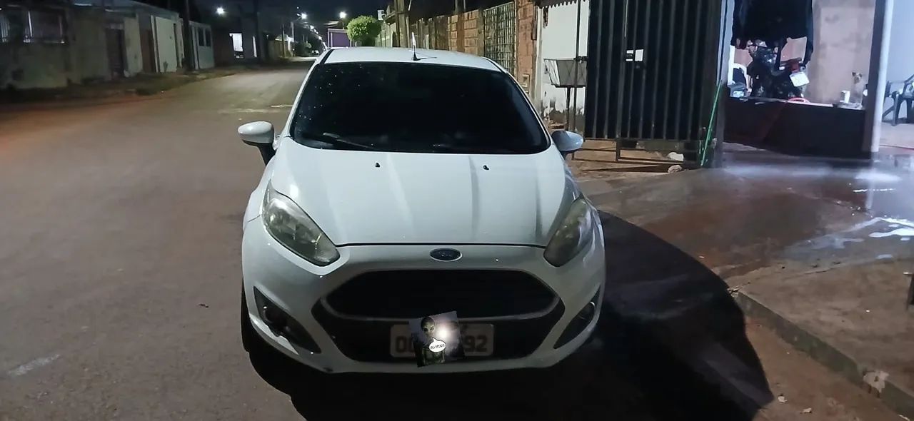 Ford Fiesta Fiesta 1.5 16V Flex Mec. 5p 2015