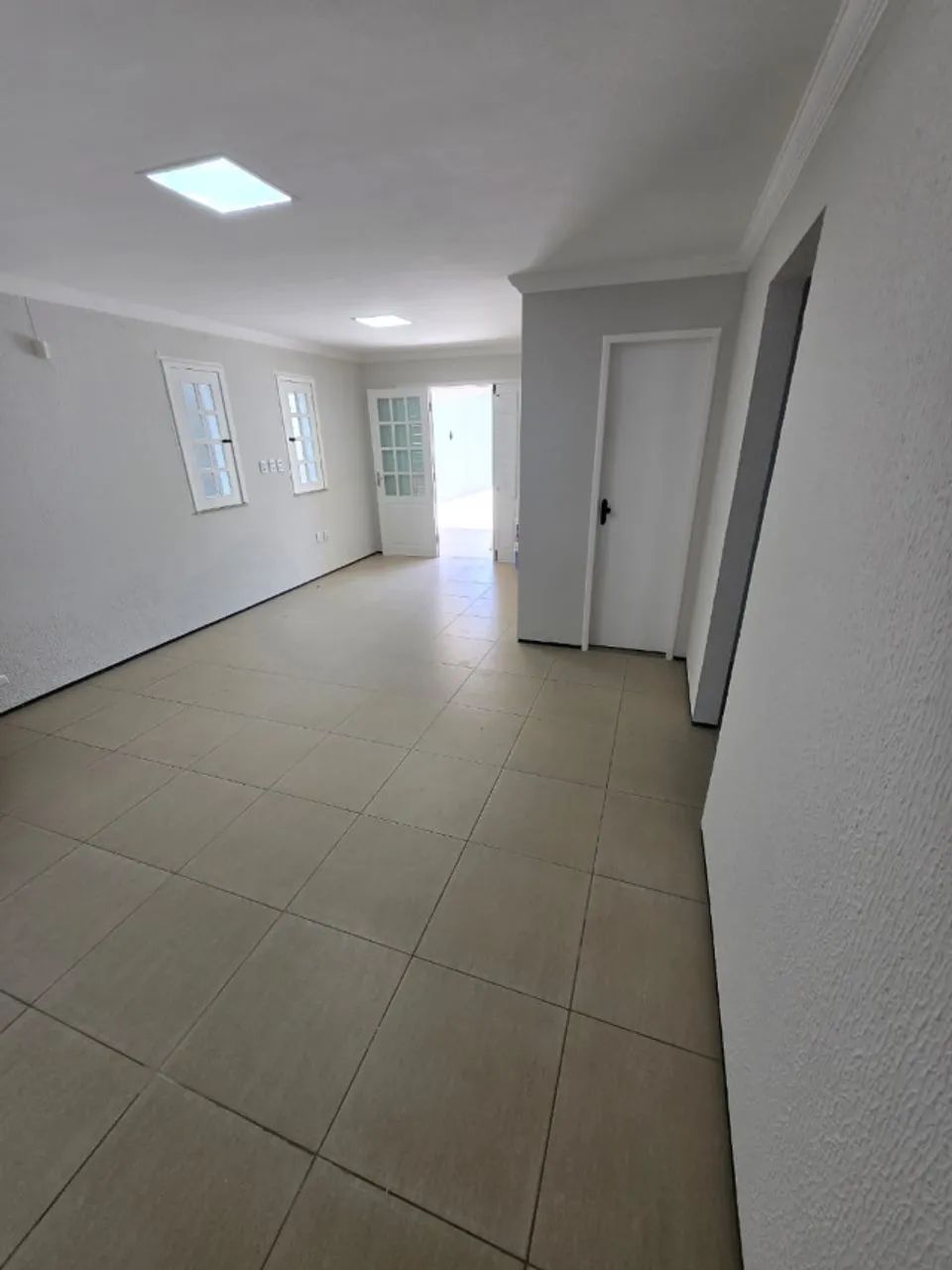 Casa duplex com tres quartos sendo dois suítes na Mangabeira - Eusébio  -  173m² - Foto 5