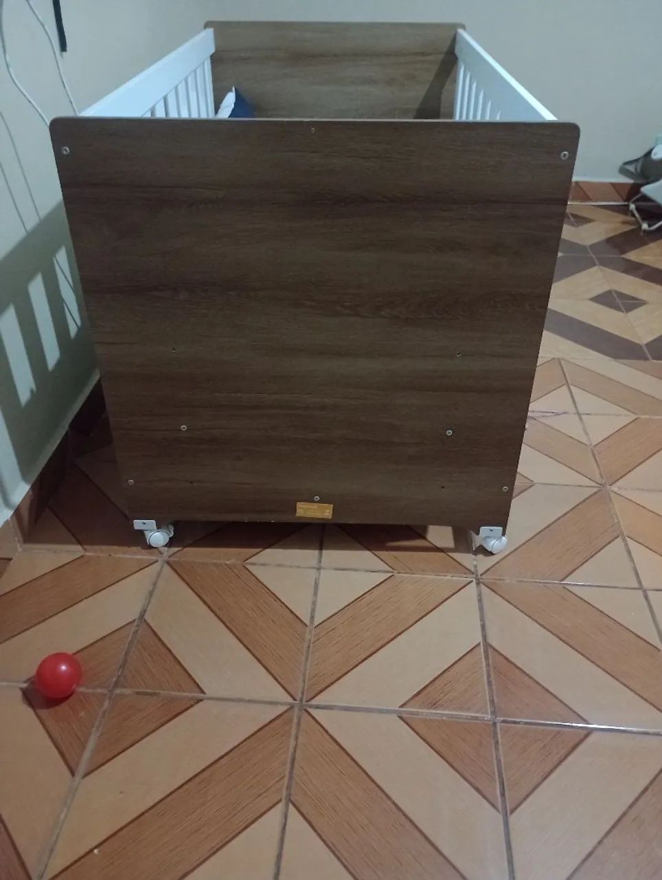 Berçoque vira cama em MDF com rodízios  - Foto 3