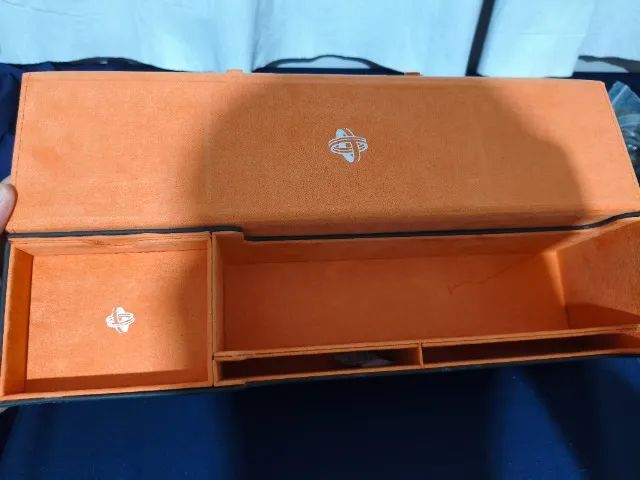 Gamegenic Card's Lair 400+ (pretolaranja) Deckbox - Foto 3