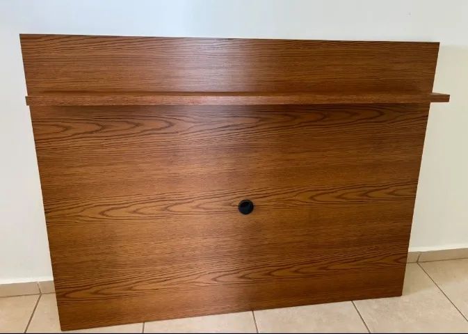 Painel semi-novo para TV de até 50 polegadas 
