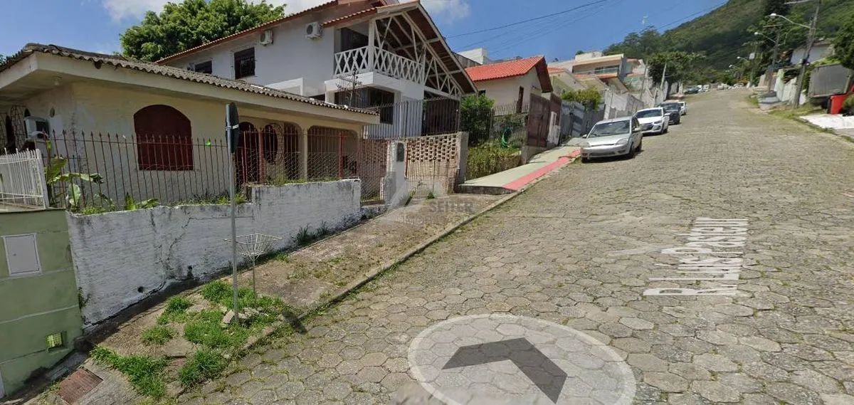 Casa com 3 quartos para alugar na Rua Luiz Pasteur, Trindade, Florianópolis - Foto 5
