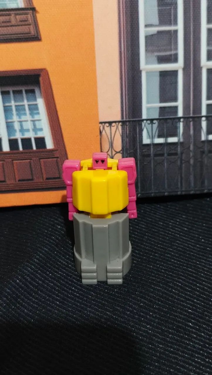 Kit Transformers - Bumblebee + Brawl + 2 Mini Figuras de Brinde - Foto 5