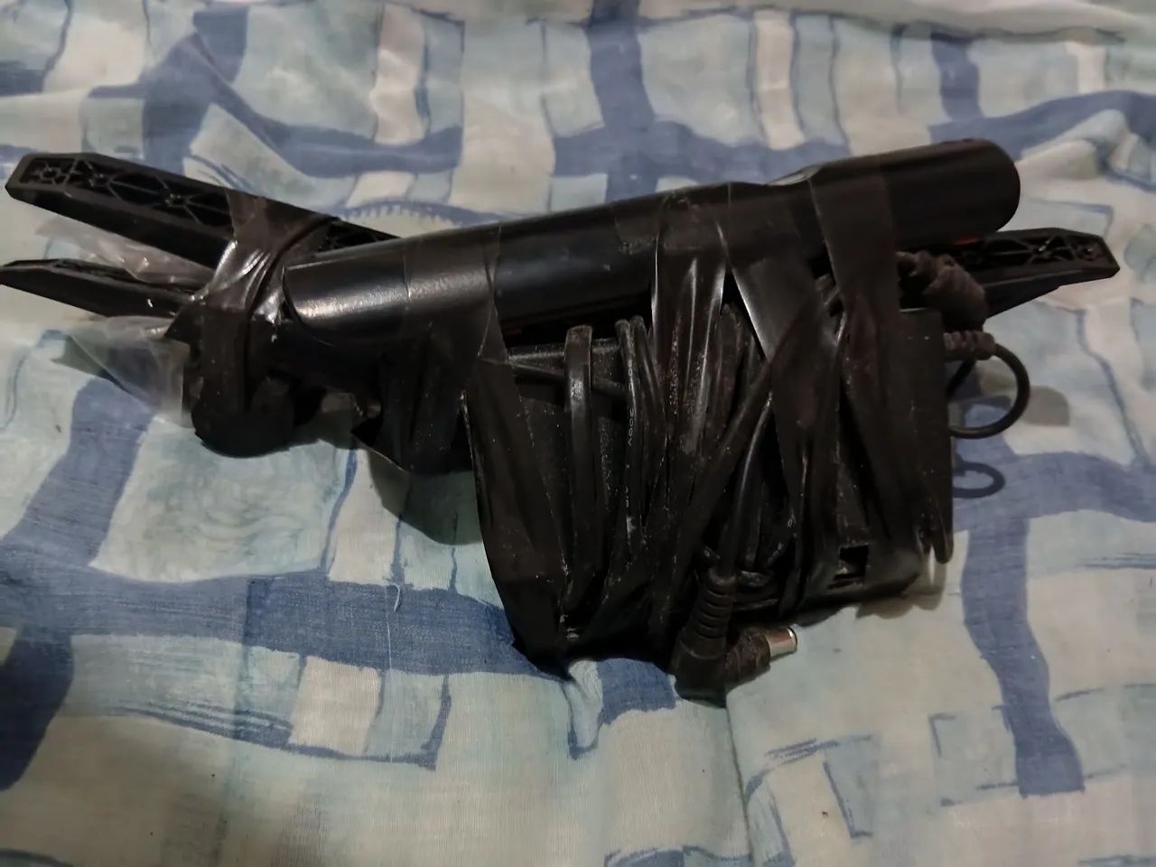 TV Samsung Smart tv 32 polegadas de HDMI usbLED FUNCIONA PERFEITAMENTE NOVA EM BOM ESTADO - Foto 3
