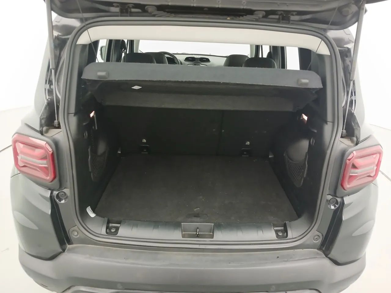 Jeep Renegade Long. T270 1.3 TB 4x2 Flex Aut., foto 9 de 18